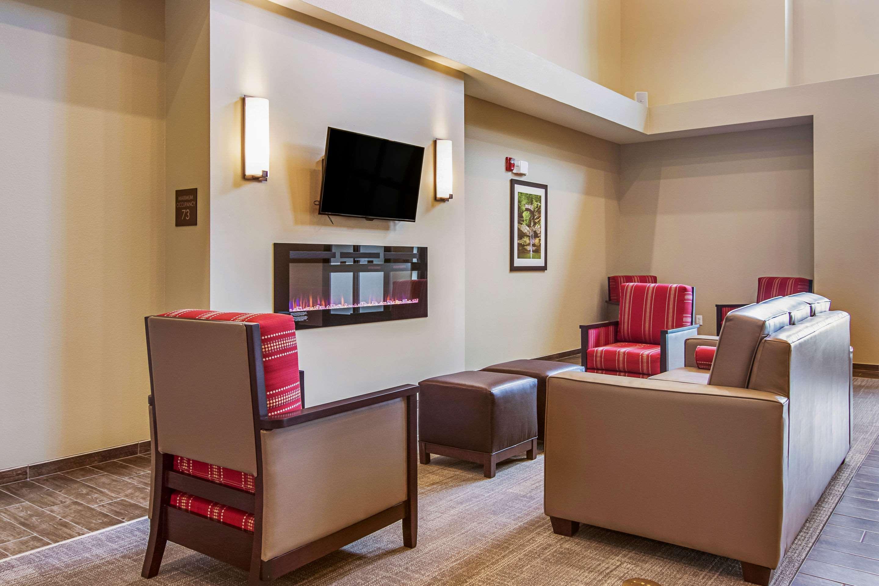 Comfort Suites Wooster Near University Campus מראה חיצוני תמונה