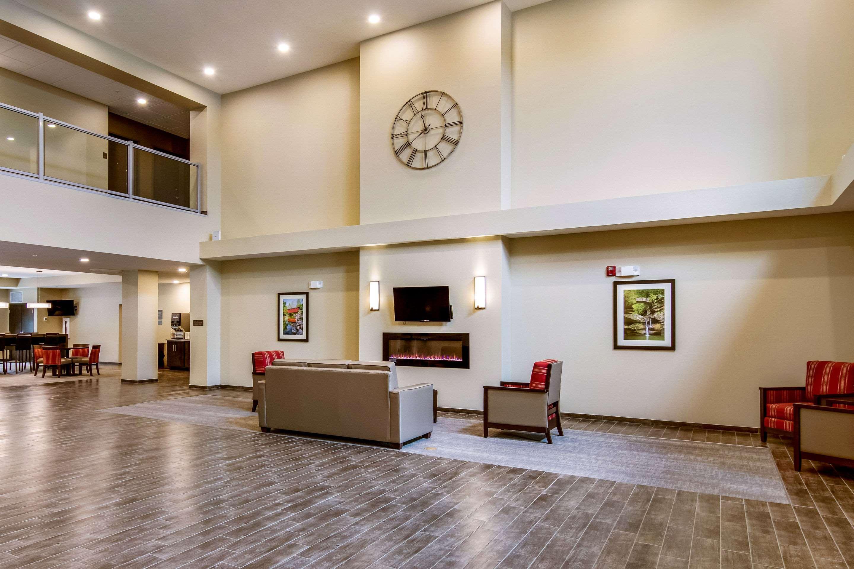 Comfort Suites Wooster Near University Campus מראה חיצוני תמונה