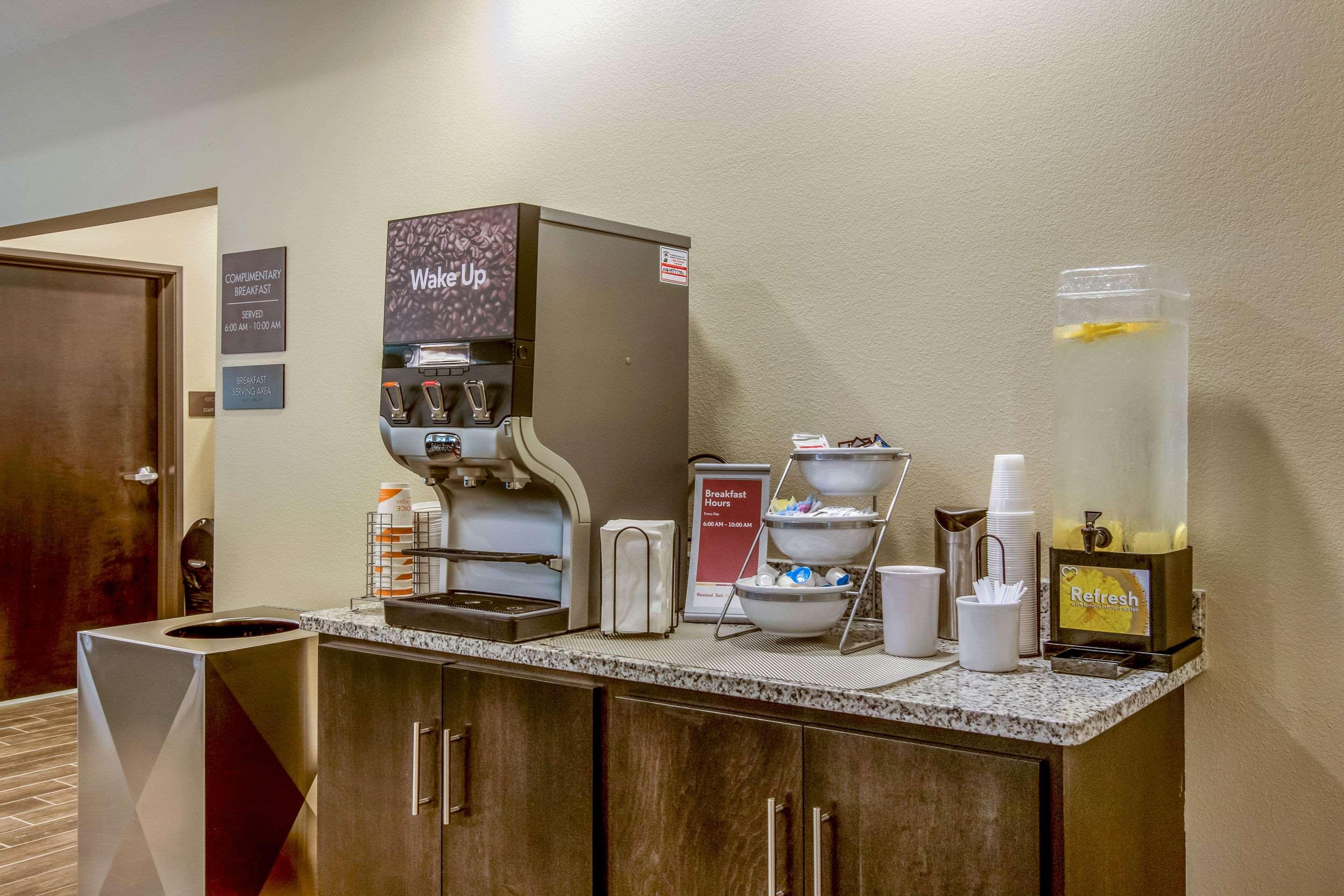 Comfort Suites Wooster Near University Campus מראה חיצוני תמונה